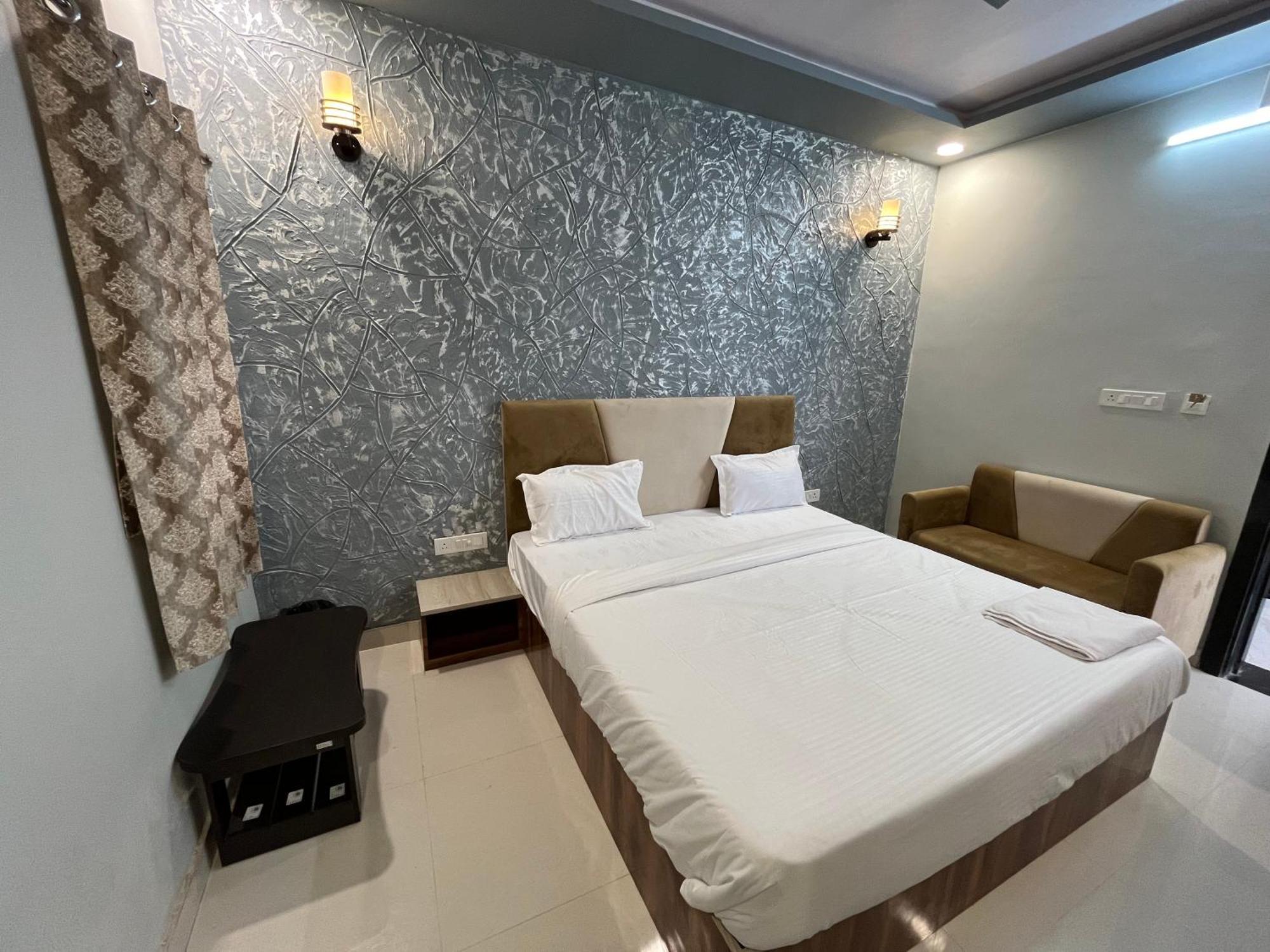 Hotel Rahat Jhalawar エクステリア 写真